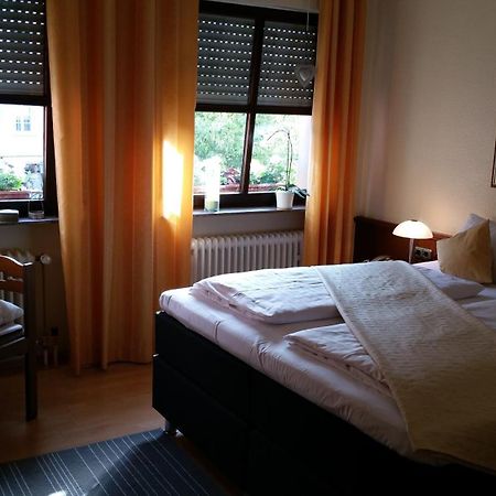Hotel Restaurant Zunftstube Сарбург Екстериор снимка